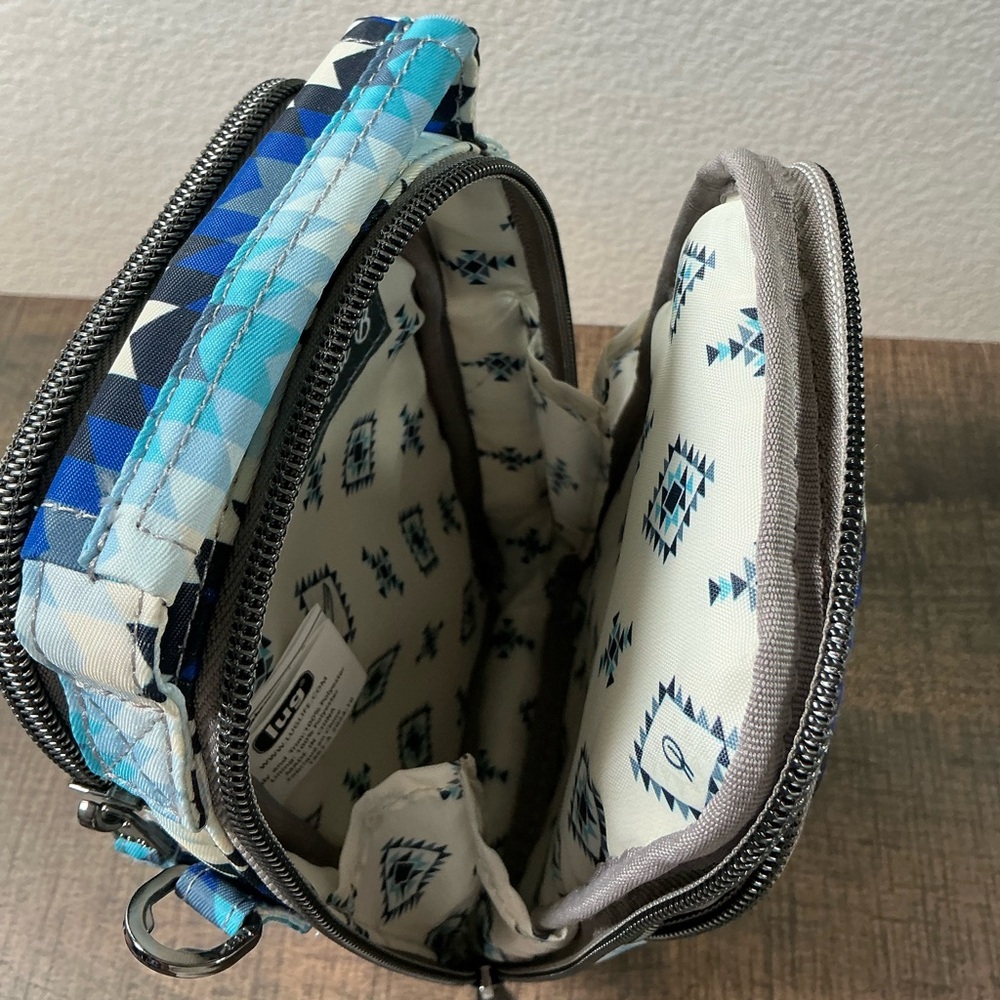 Lug Skeeter Blue Quilted Crossbody Bag - Picture 2 of 7